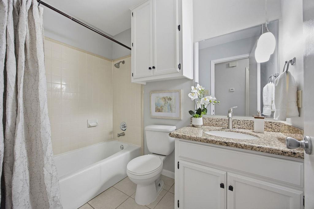 6486 Hart Ln, Austin, TX 78731