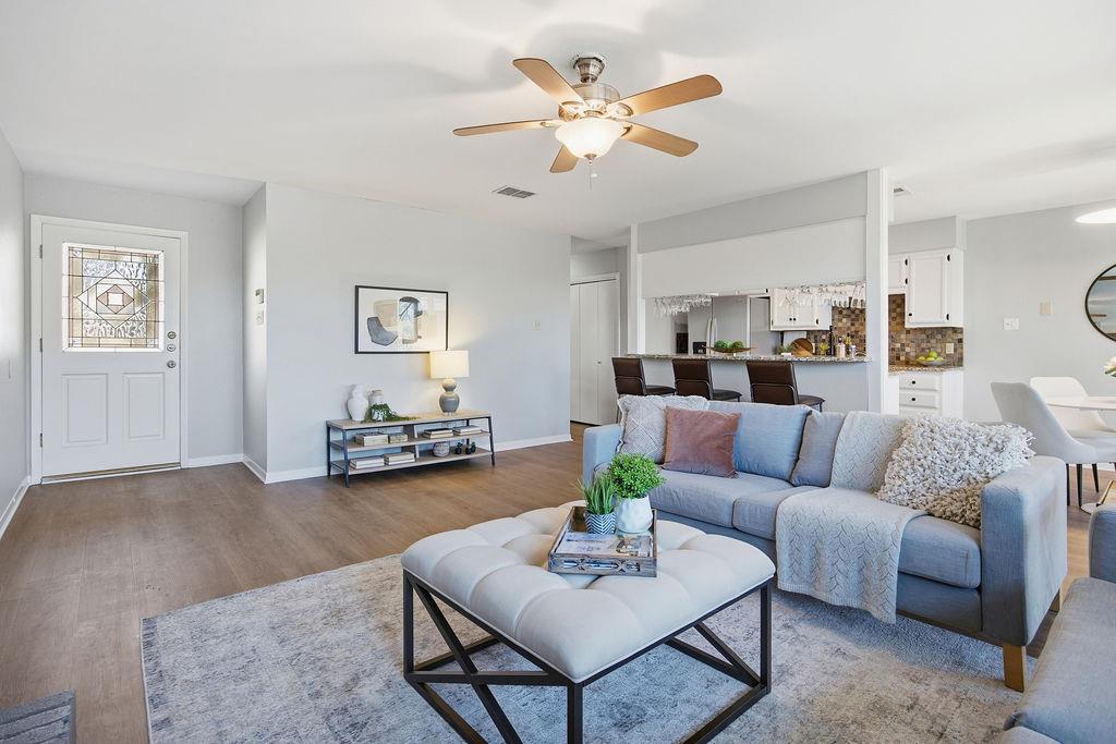 6486 Hart Ln, Austin, TX 78731