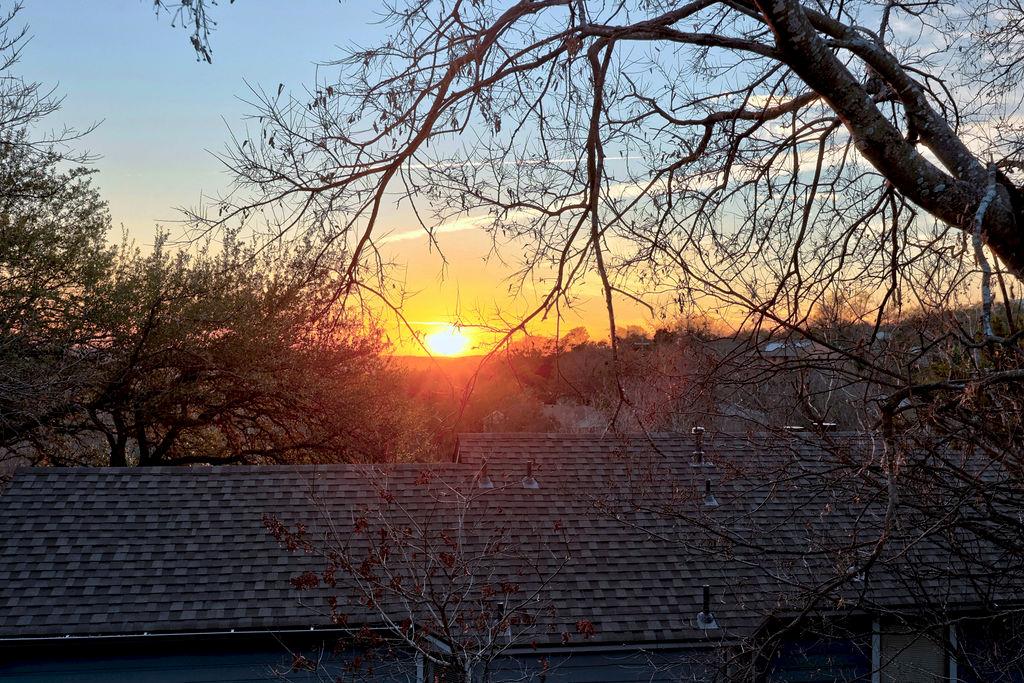 6486 Hart Ln, Austin, TX 78731