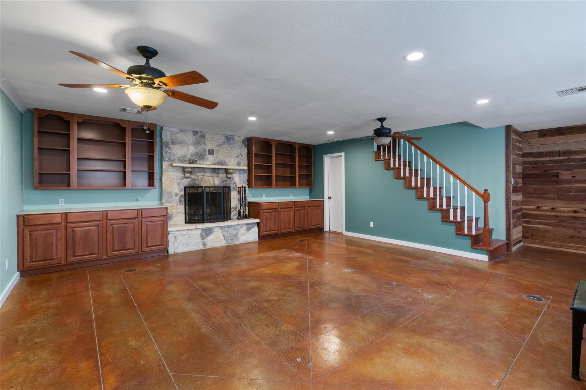 8889 N Fm 487, Rockdale, TX 76567