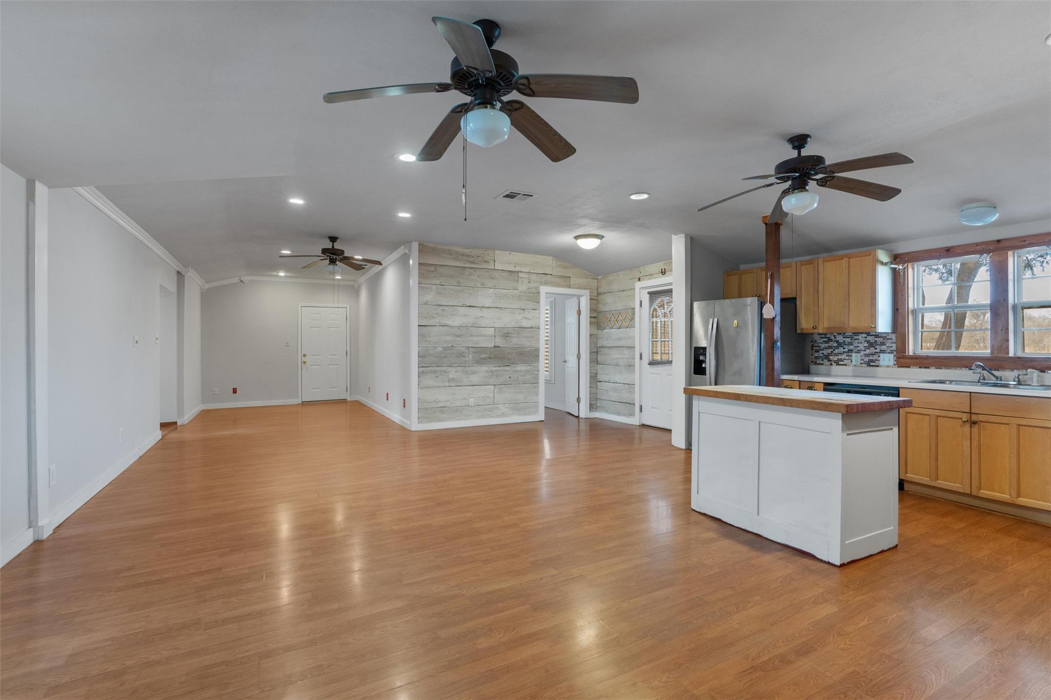 8889 N Fm 487, Rockdale, TX 76567