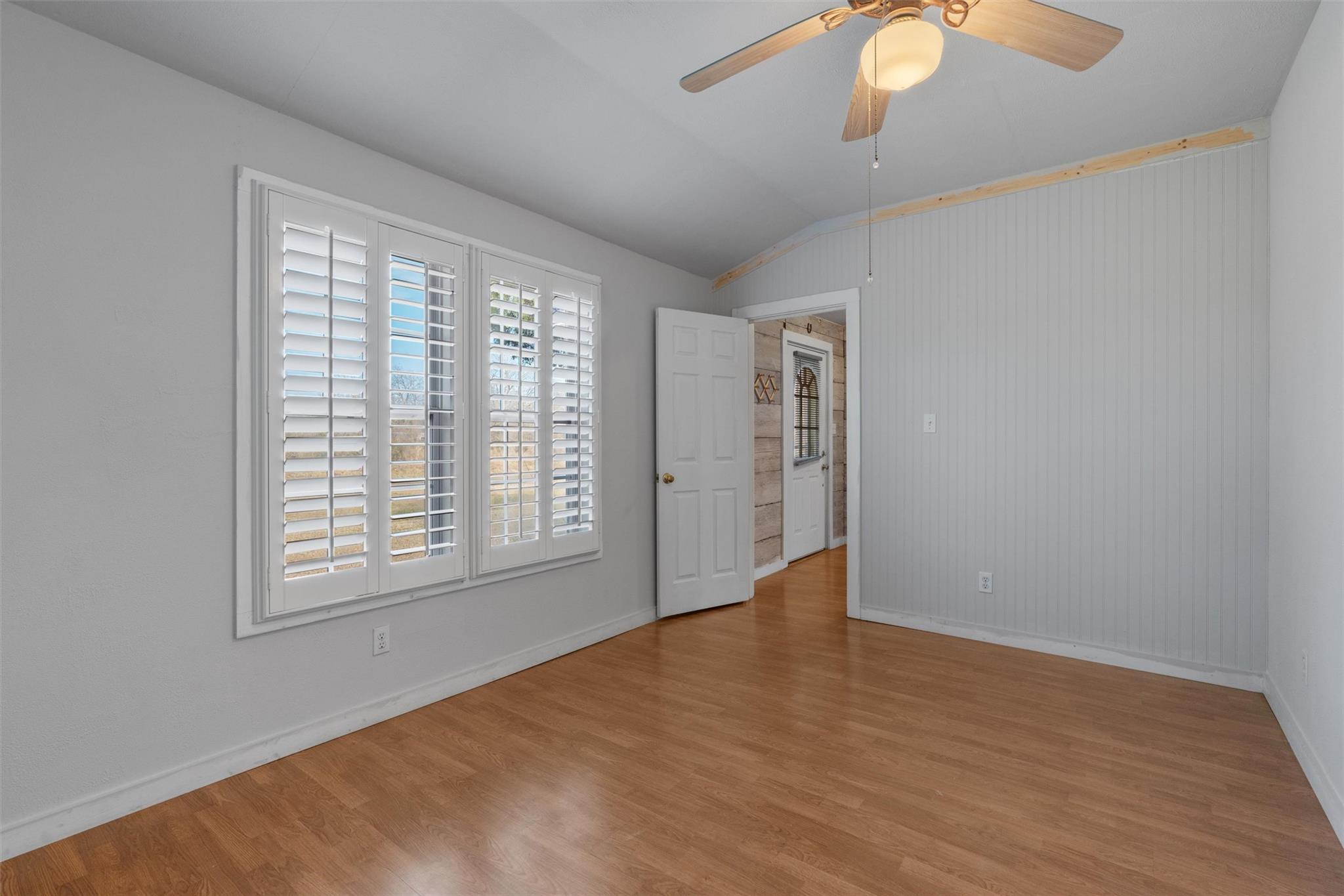 8889 N Fm 487, Rockdale, TX 76567