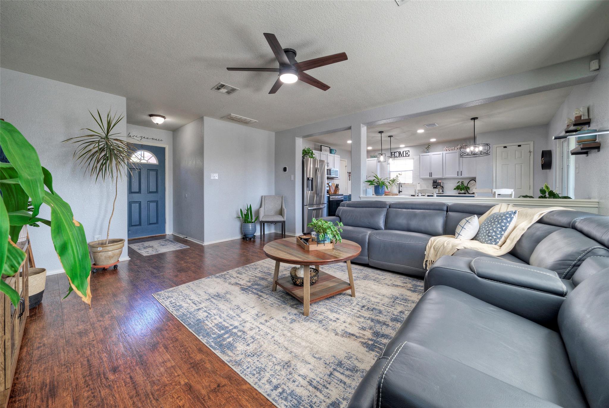 370 Holly Grove St, Kyle, TX 78640