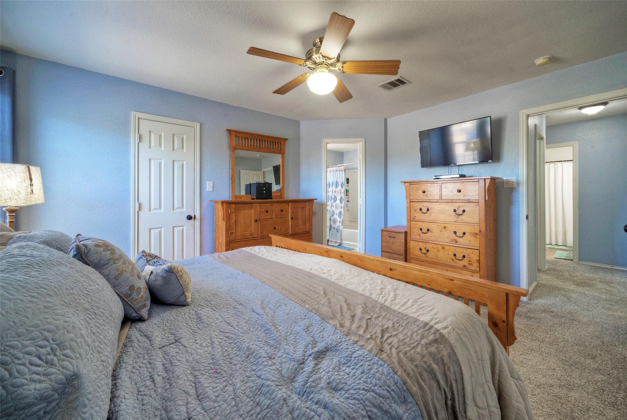 370 Holly Grove St, Kyle, TX 78640