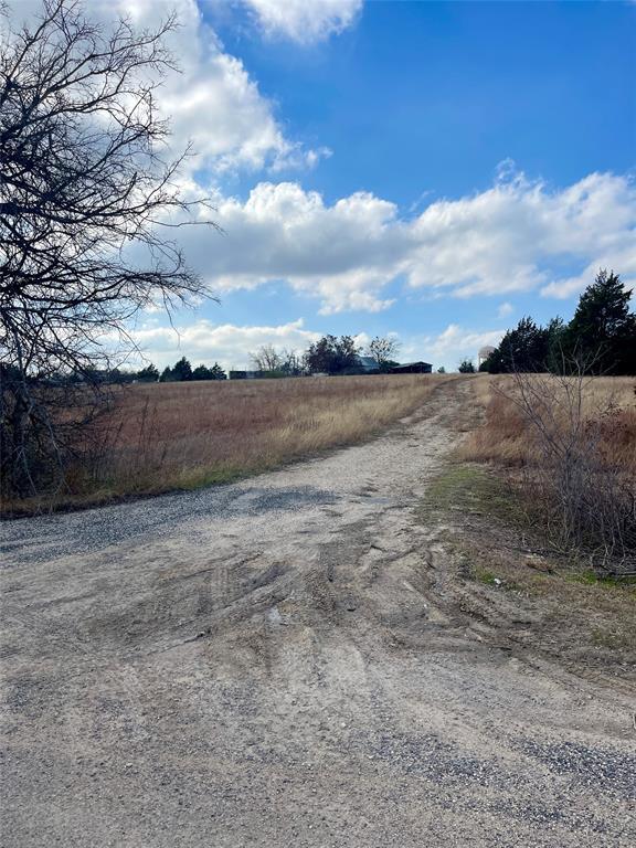 333 Spring Valley St, Hutto, TX 78634