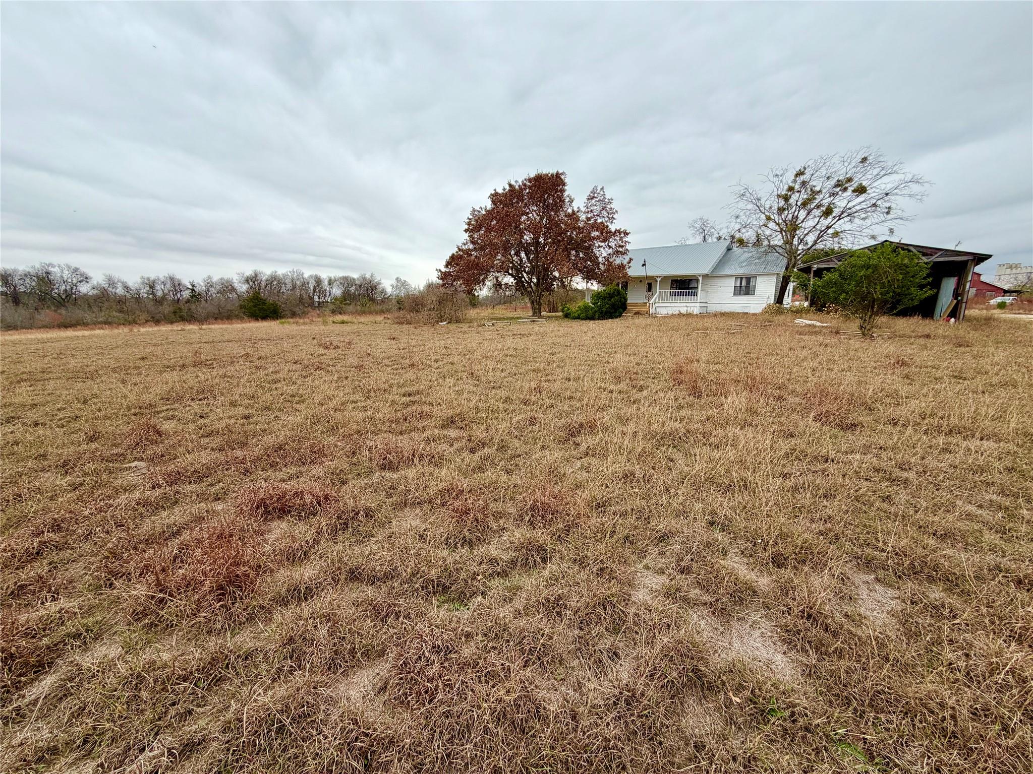 333 Spring Valley St, Hutto, TX 78634