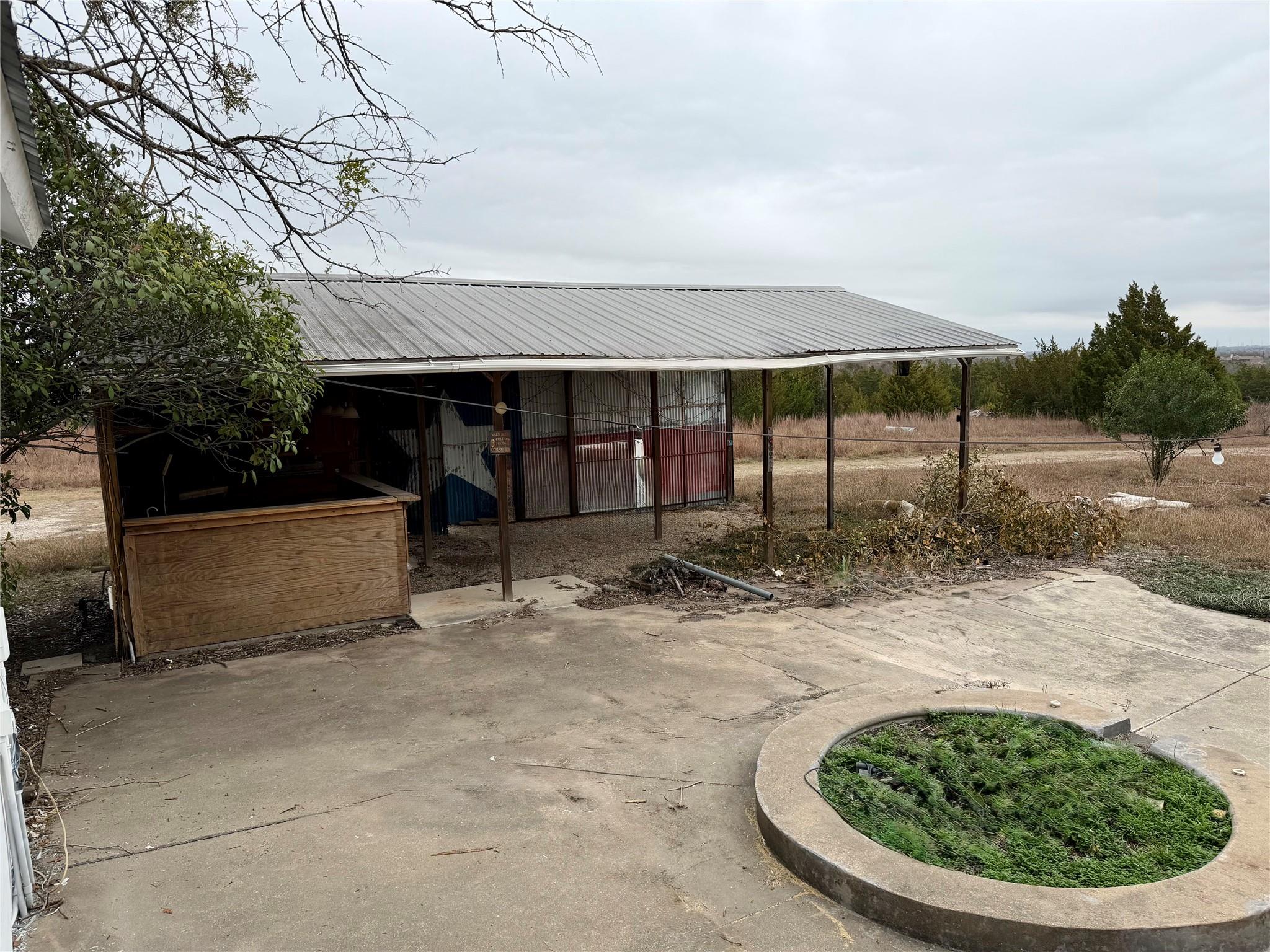 333 Spring Valley St, Hutto, TX 78634