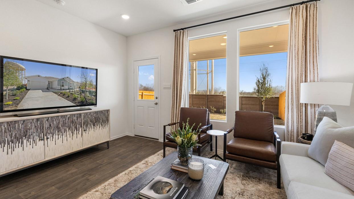 181 A HARRISON Xing, Uhland, TX 78640