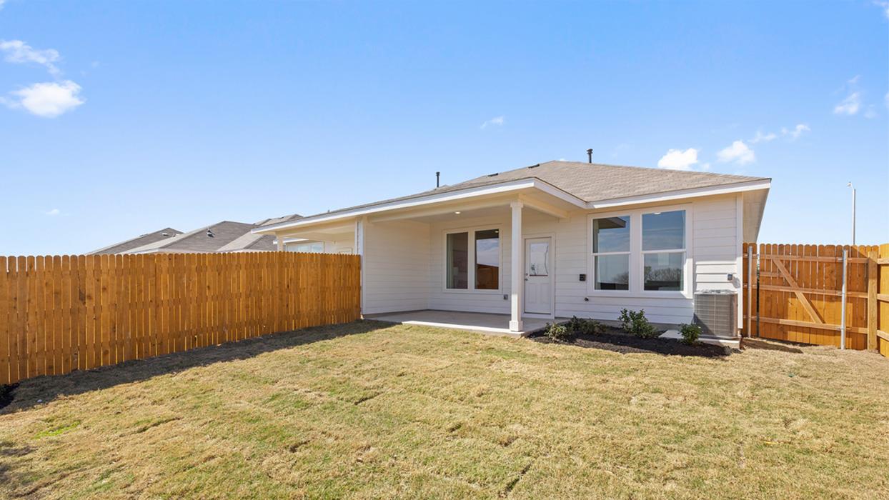 181 A HARRISON Xing, Uhland, TX 78640