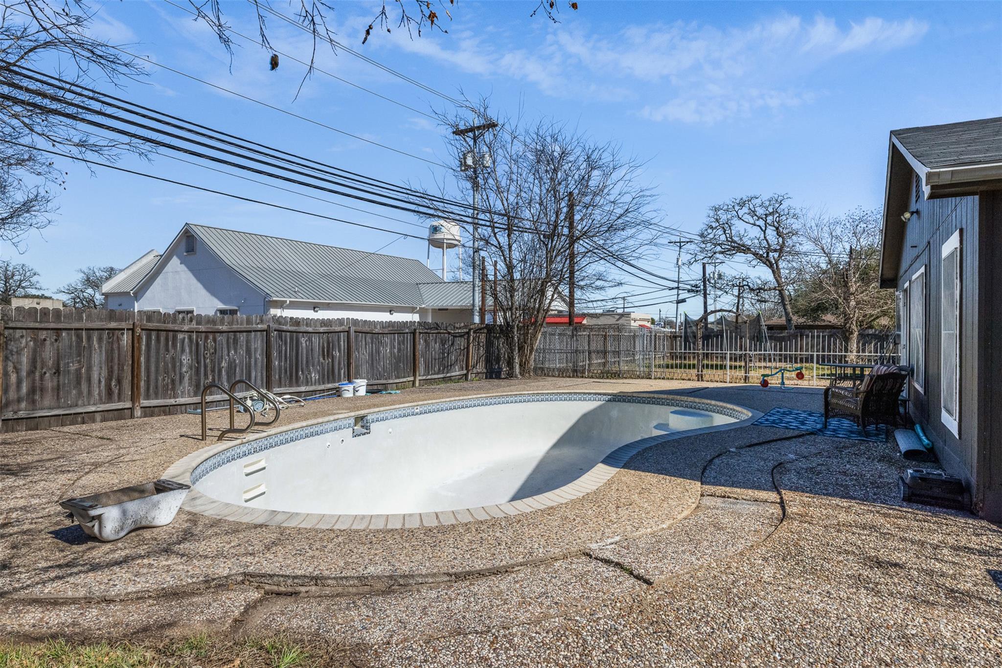 1479 E Hempstead St, Giddings, TX 78942