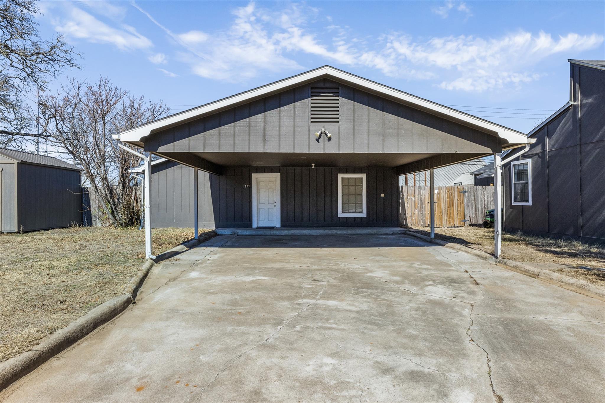 1479 E Hempstead St, Giddings, TX 78942