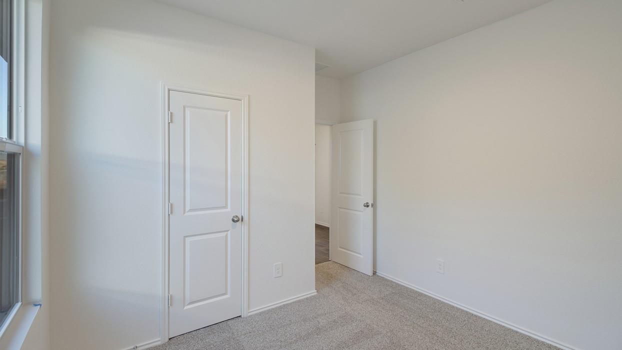 169 B HARRISON Xing, Uhland, TX 78640