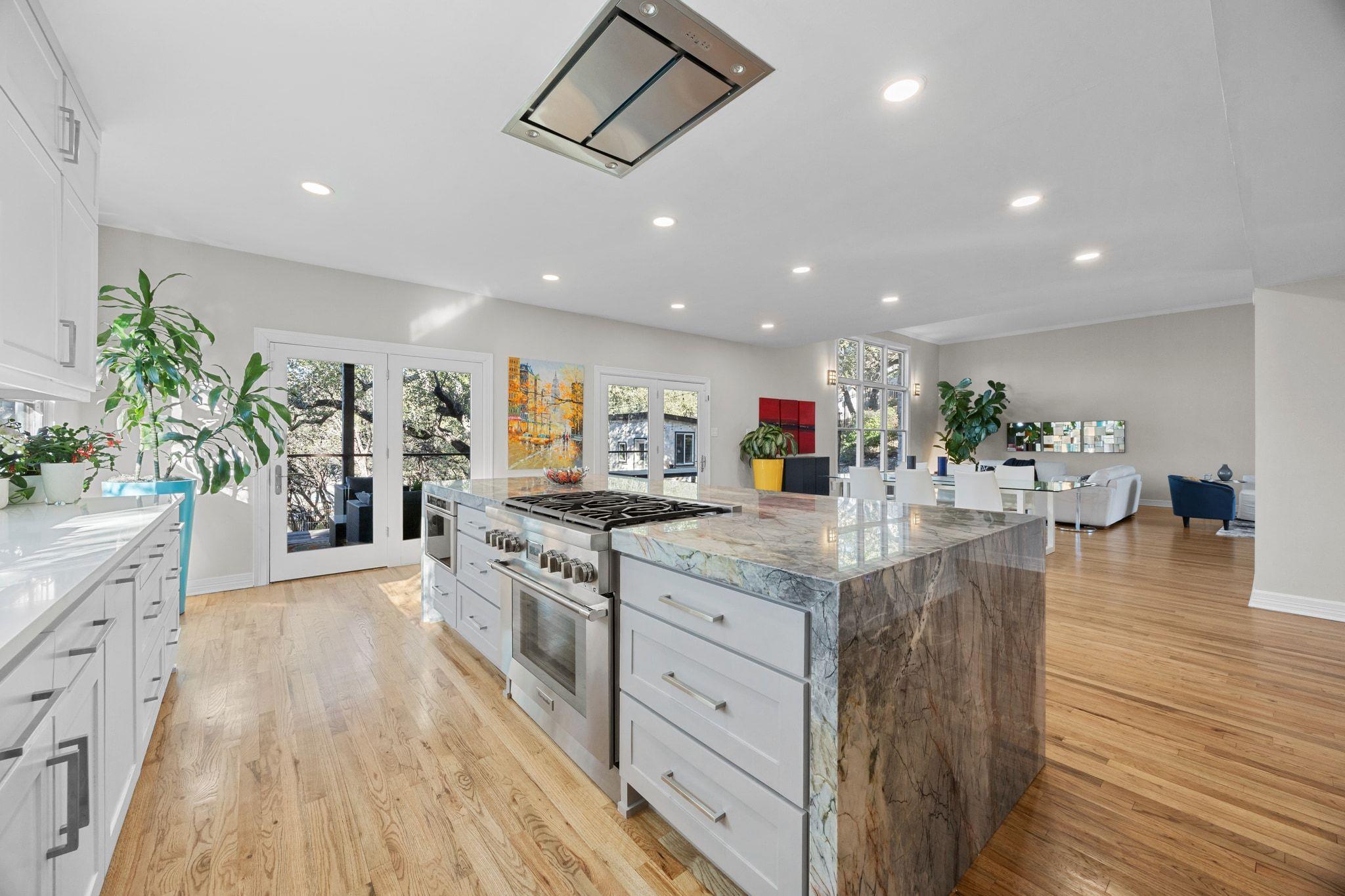 5600 Blueridge Ct, Austin, TX 78731