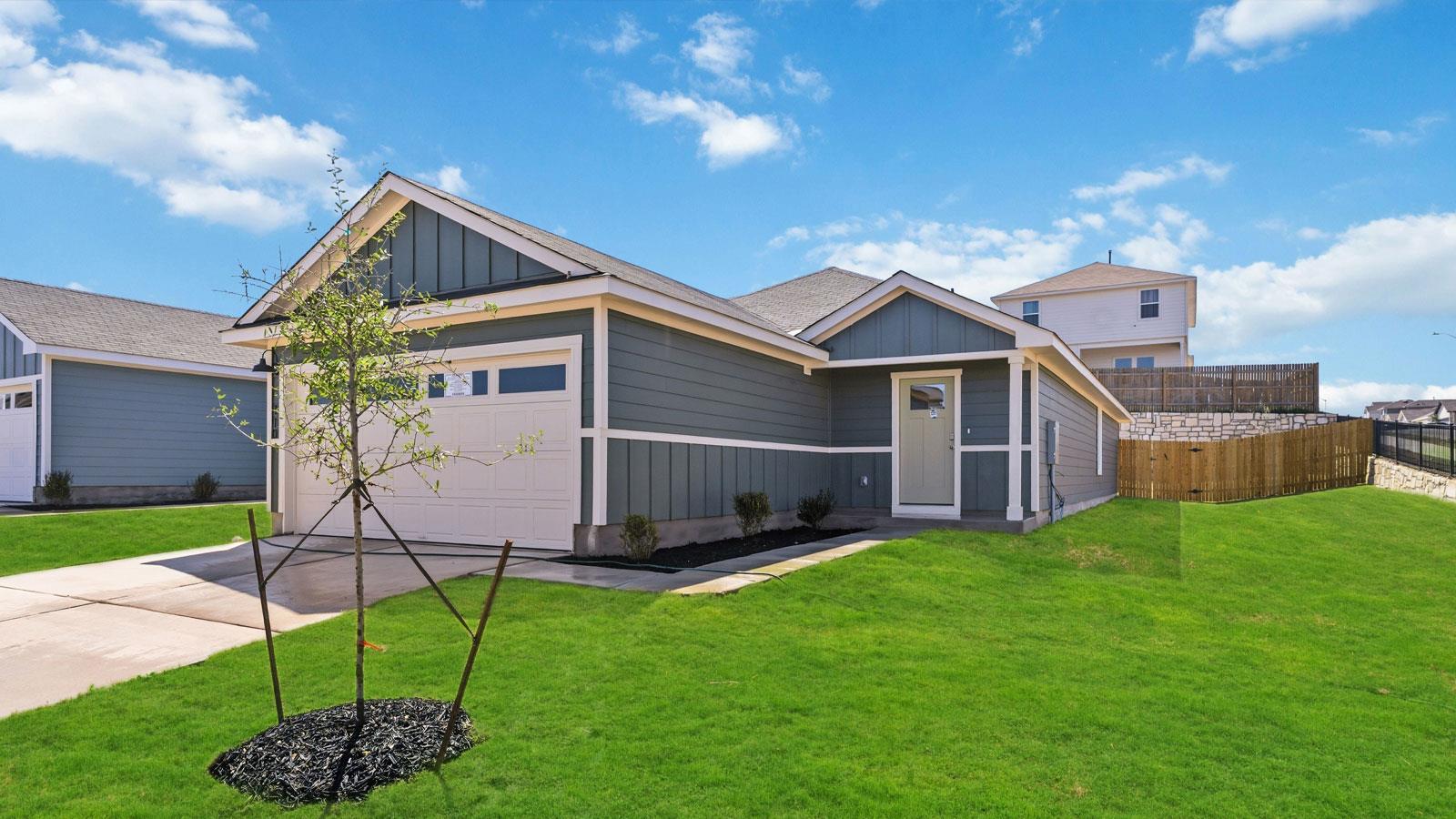 110 Schuenemann Way, Kyle, TX 78640