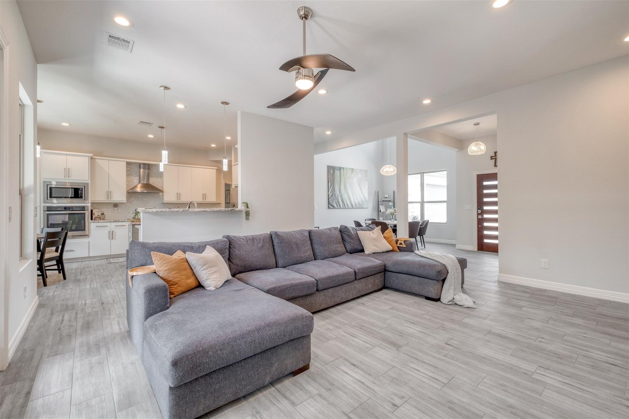 20009 Lincoln Cv, Lago Vista, TX 78645