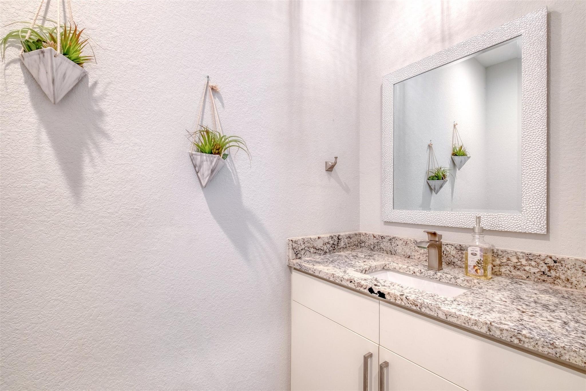 20009 Lincoln Cv, Lago Vista, TX 78645