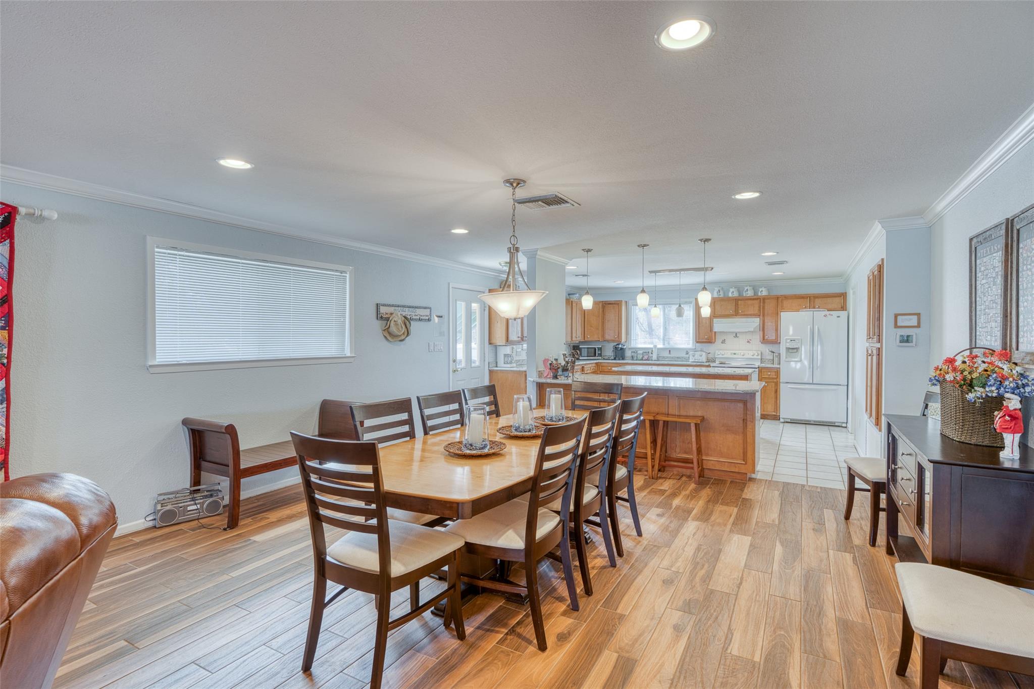 305 W Briar Dr, Granite Shoals, TX 78654