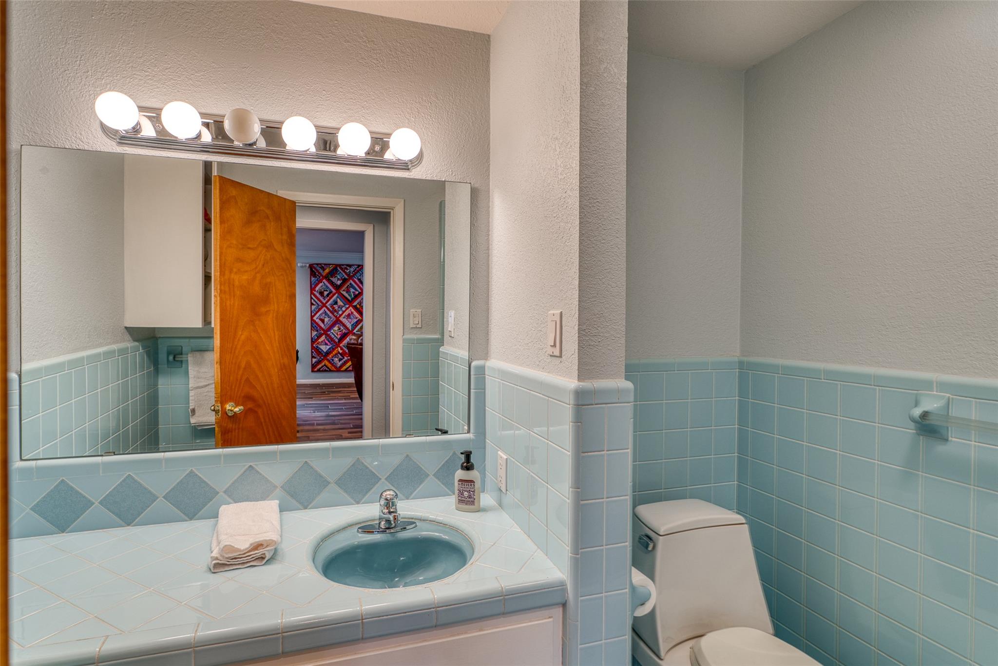 305 W Briar Dr, Granite Shoals, TX 78654