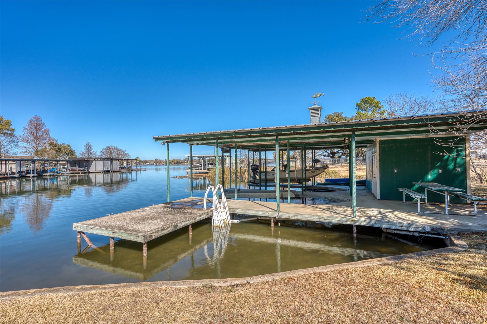 305 W Briar Dr, Granite Shoals, TX 78654