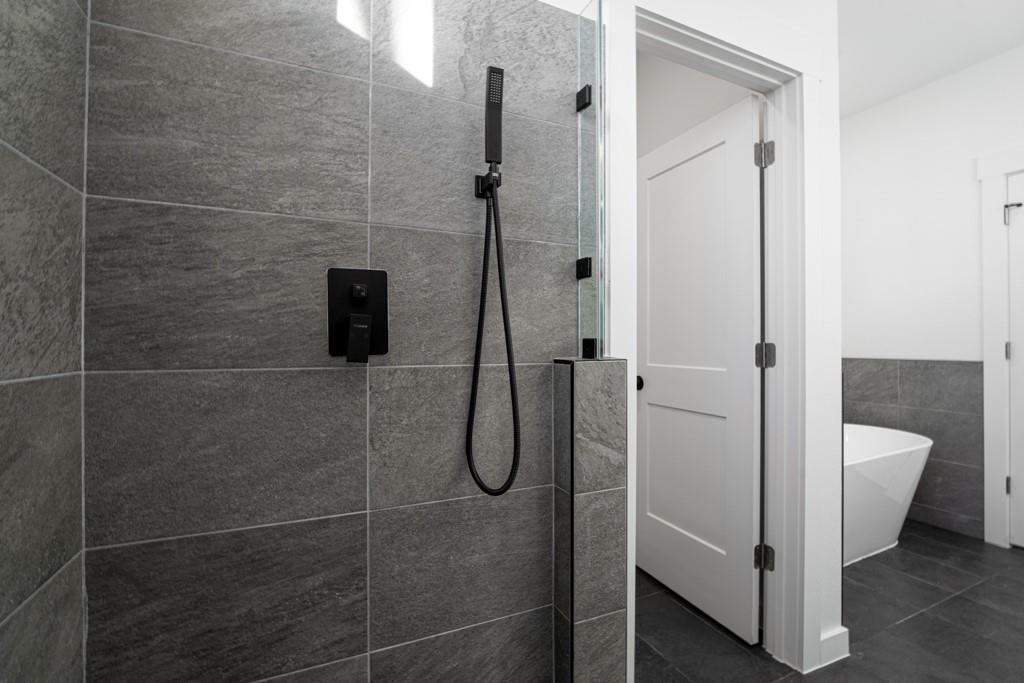 165 Nuuanu Ln, Bastrop, TX 78602