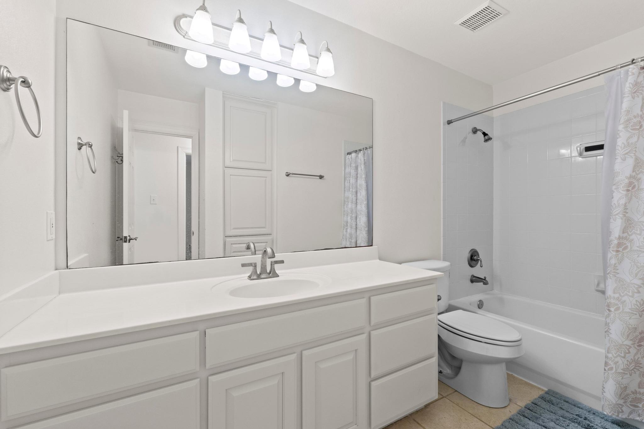 3203 Tom Green St # 3A, Austin, TX 78705