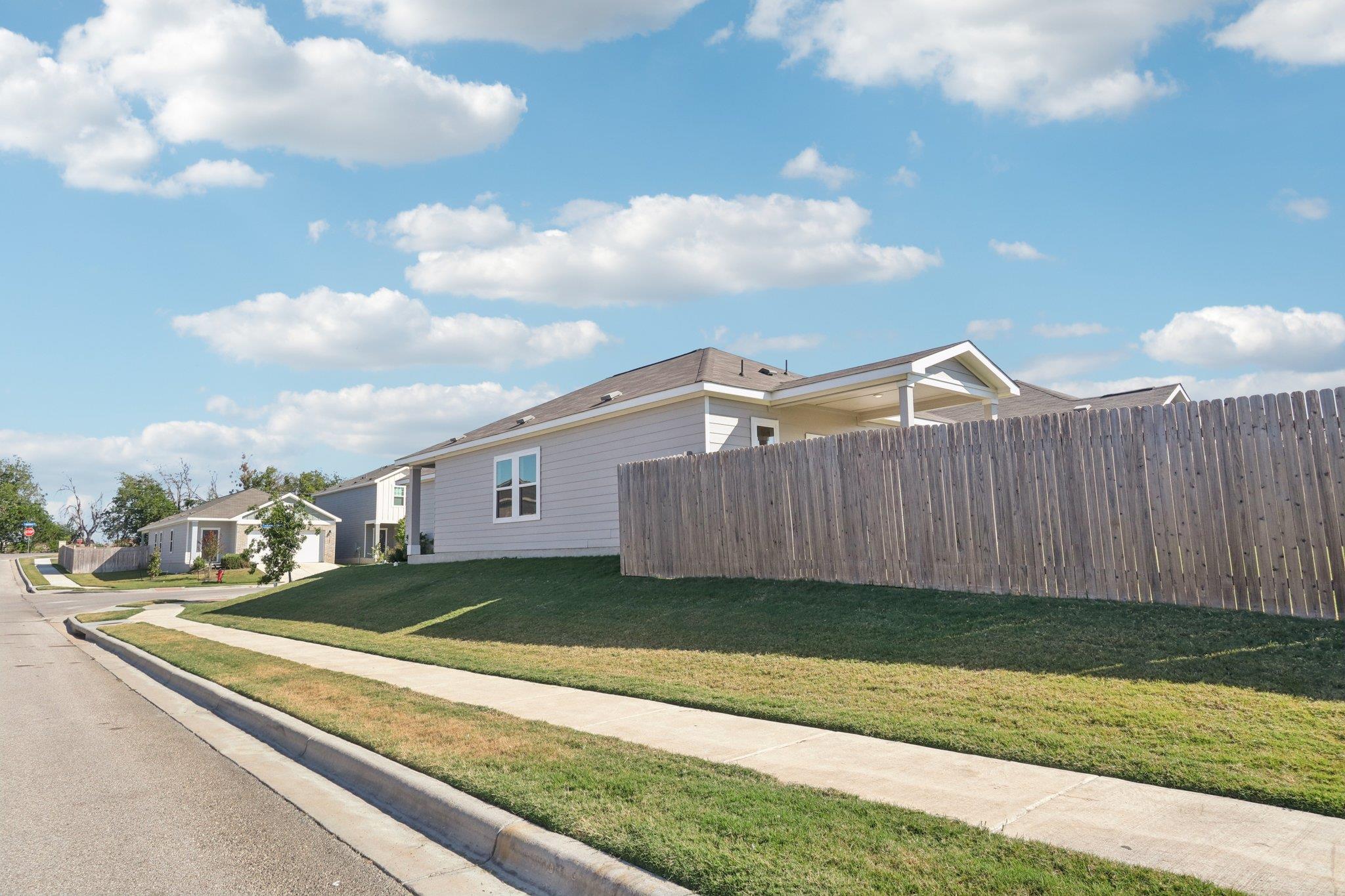 19420 Cloudy Bay Dr, Pflugerville, TX 78660