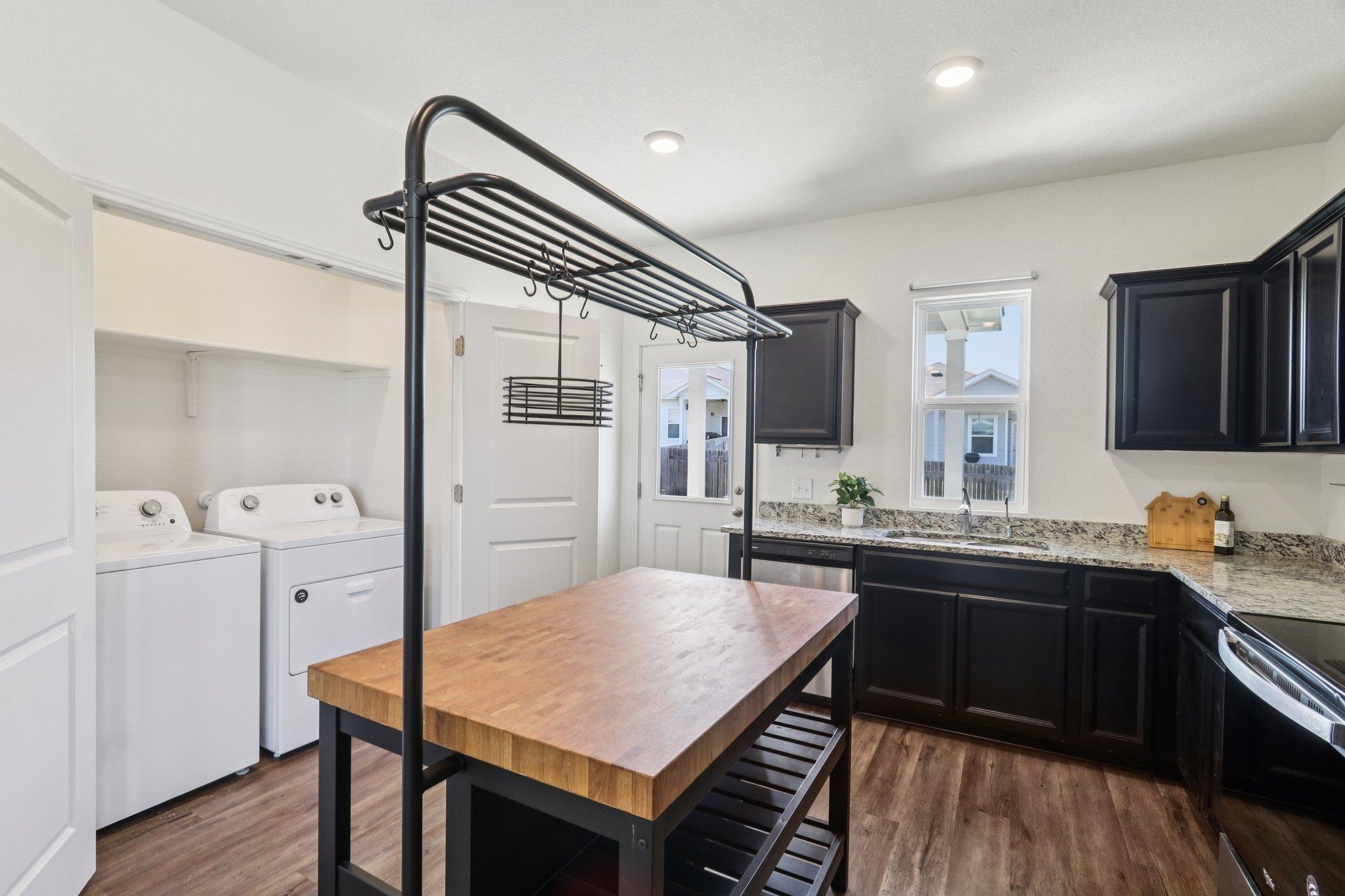 19420 Cloudy Bay Dr, Pflugerville, TX 78660