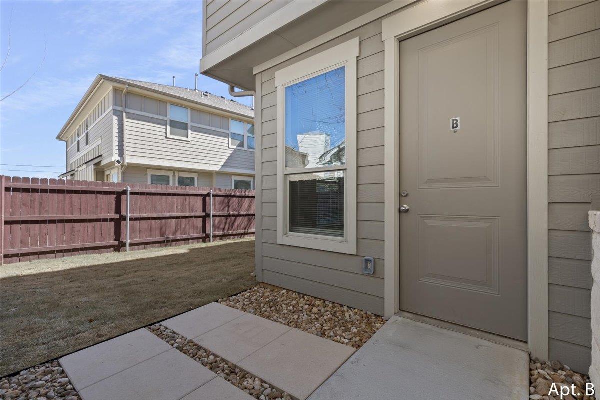 2225 Katy Ln # B, Georgetown, TX 78626