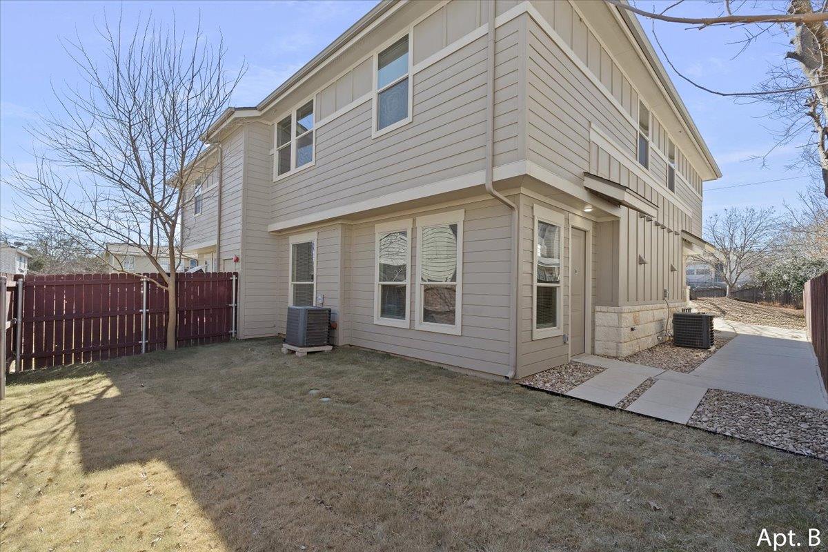 2225 Katy Ln # B, Georgetown, TX 78626