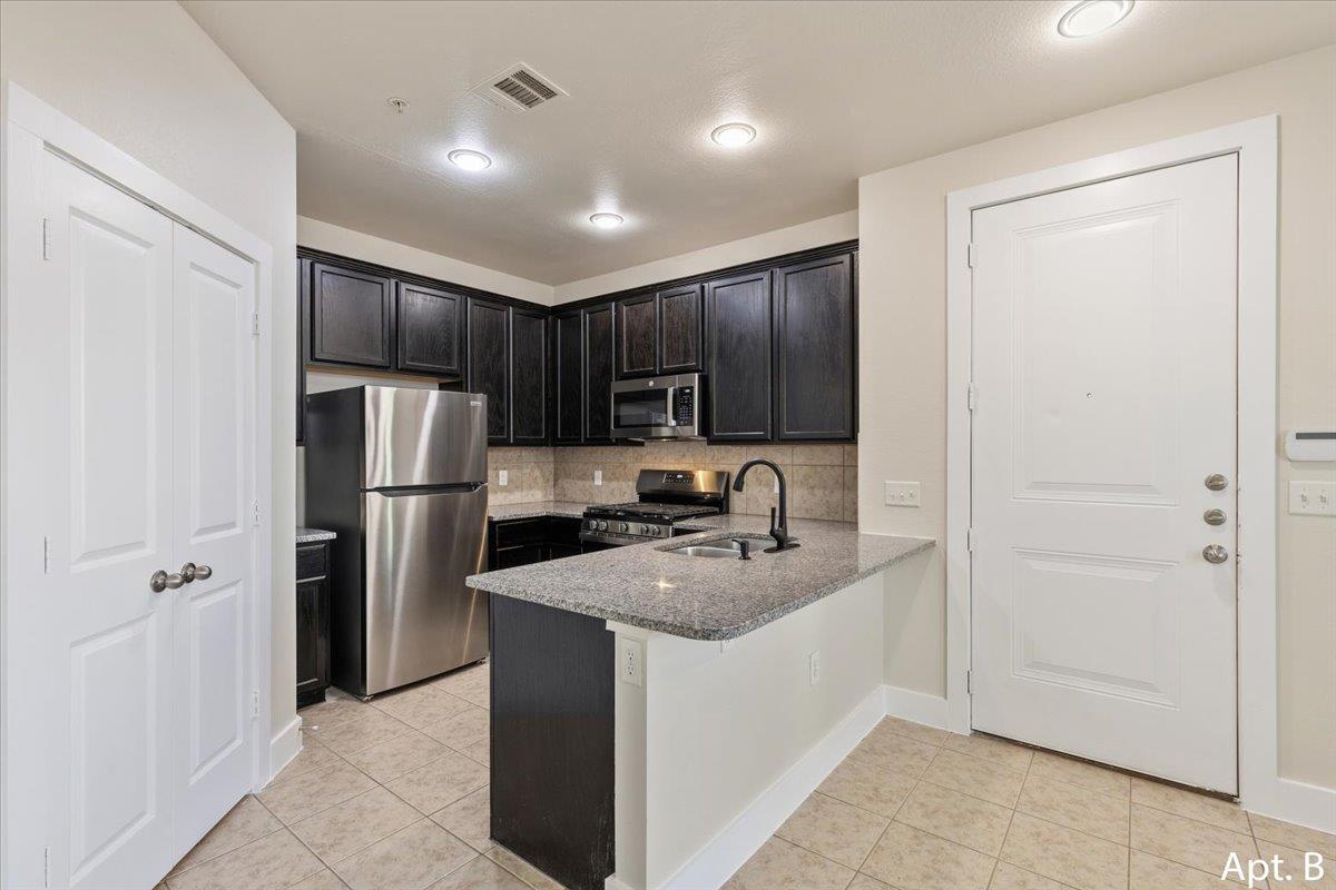 2225 Katy Ln # B, Georgetown, TX 78626