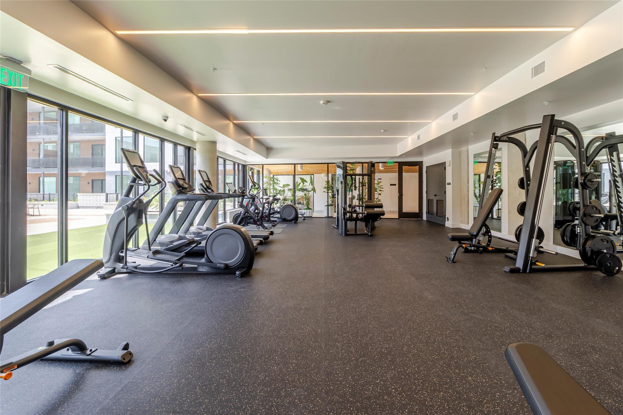 2209 S 1st St # 220, Austin, TX 78704