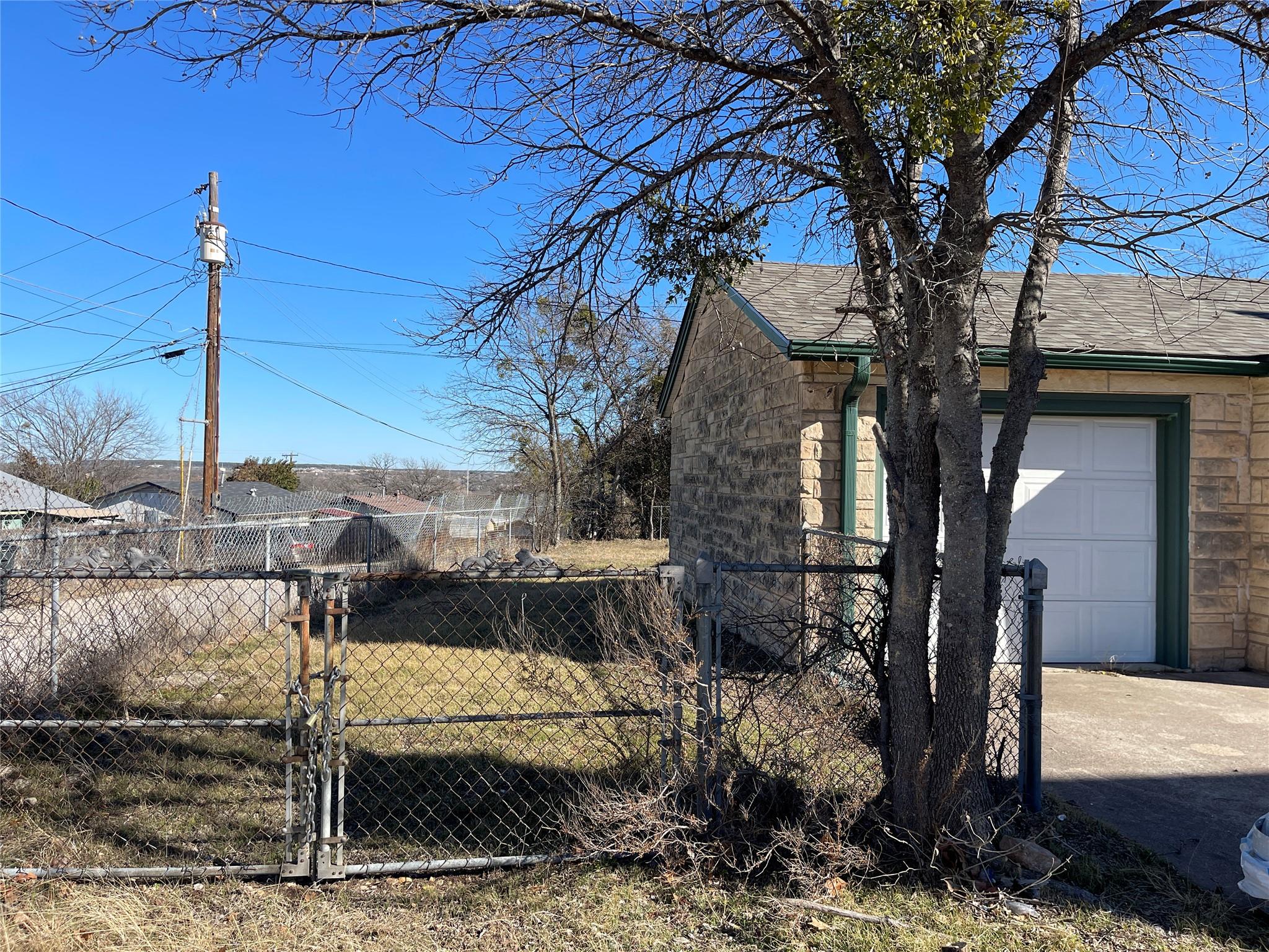 111 W Fowler Ave W, Killeen, TX 76541