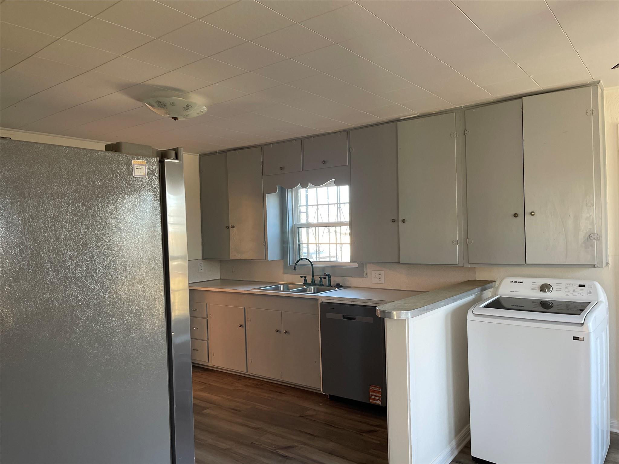 111 W Fowler Ave W, Killeen, TX 76541