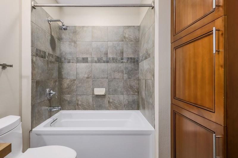 1812 West Avenue Ave # 303, Austin, TX 78701