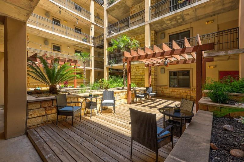 1812 West Avenue Ave # 303, Austin, TX 78701