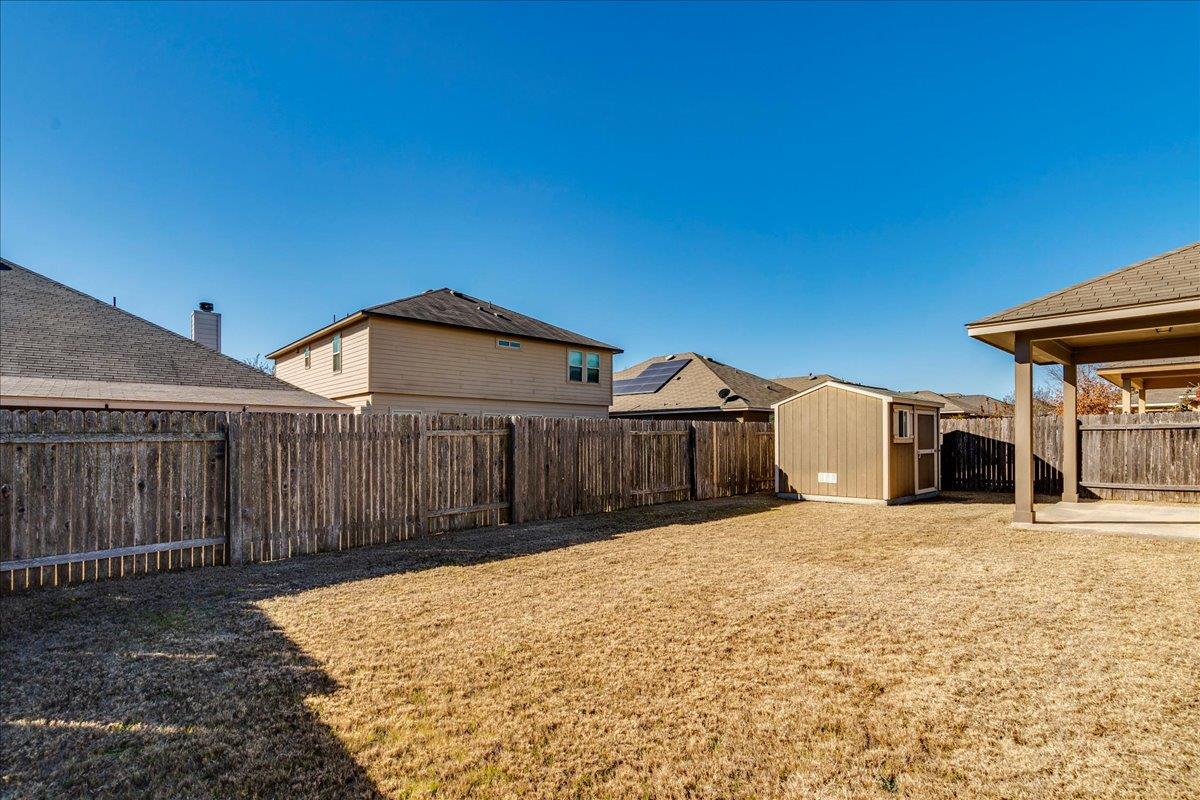 161 Mistflower Ln, Kyle, TX 78640