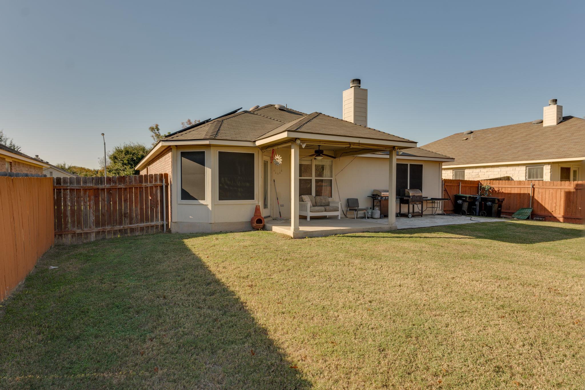 6007 Lone Star Ct, Hutto, TX 78634