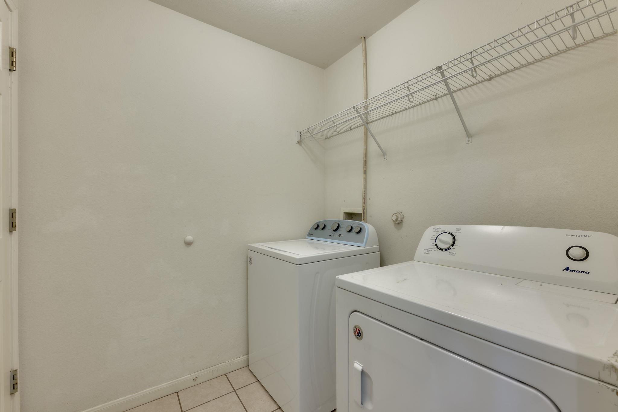 6007 Lone Star Ct, Hutto, TX 78634