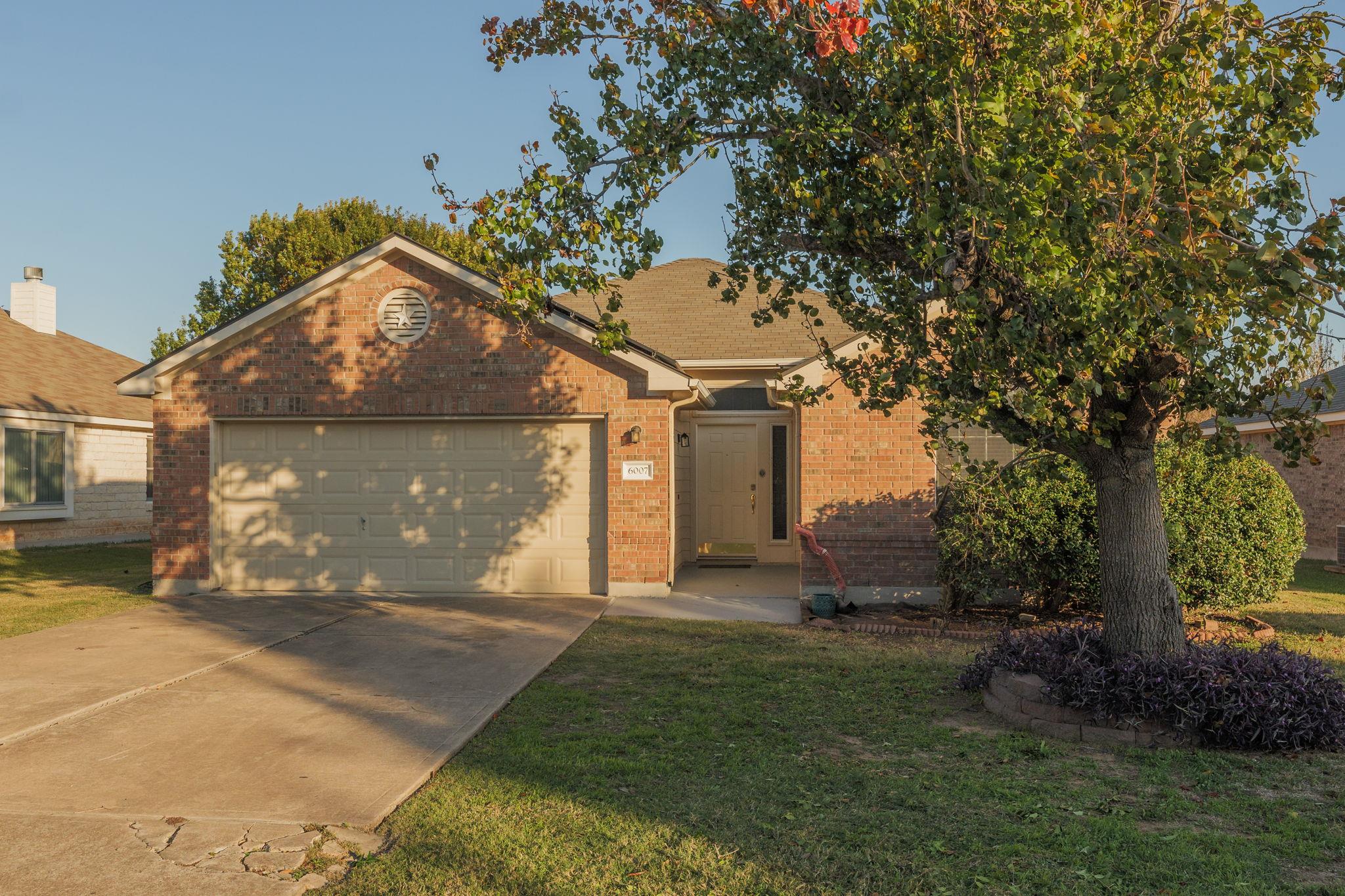 6007 Lone Star Ct, Hutto, TX 78634