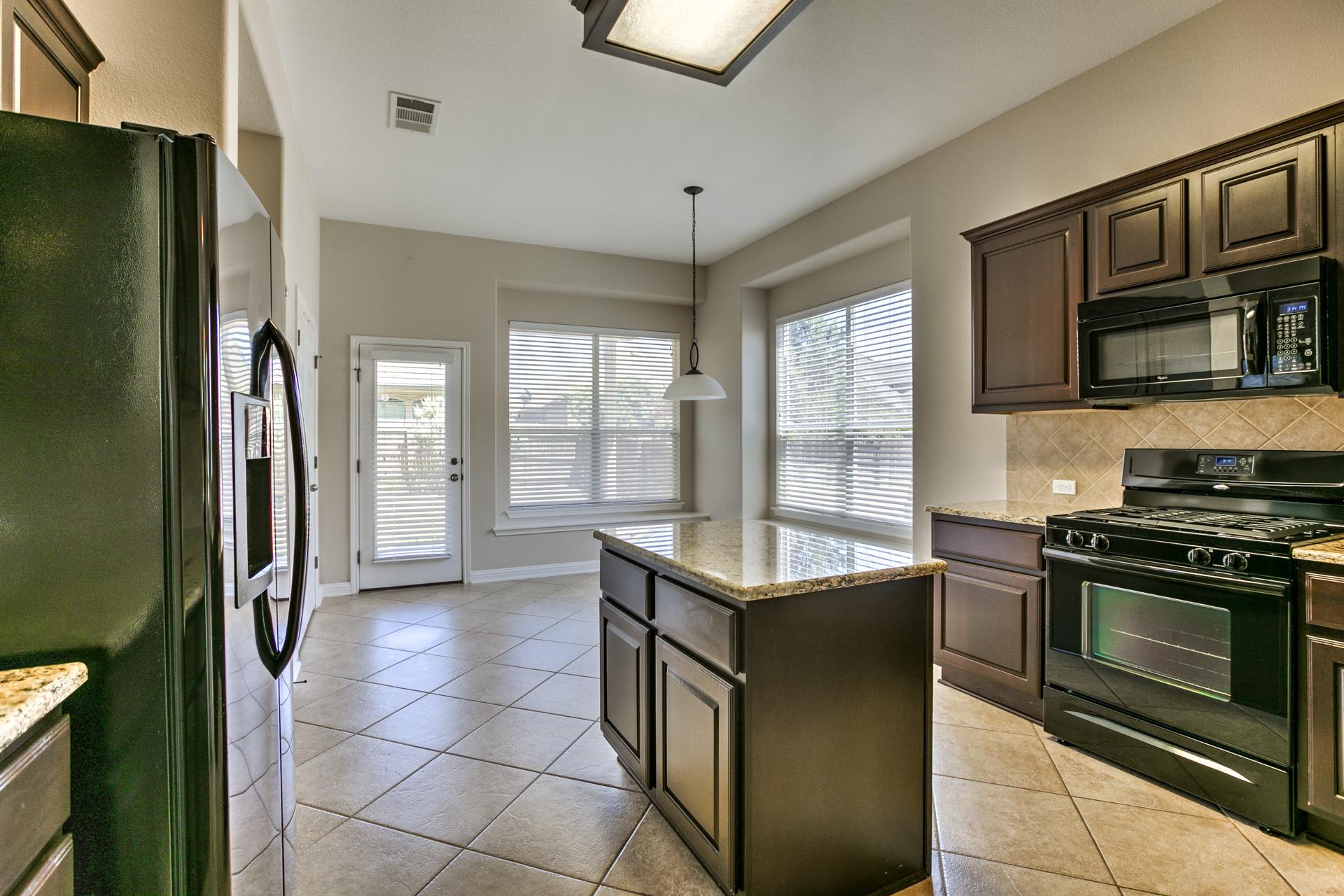 3667 Rosalina Loop, Round Rock, TX 78665