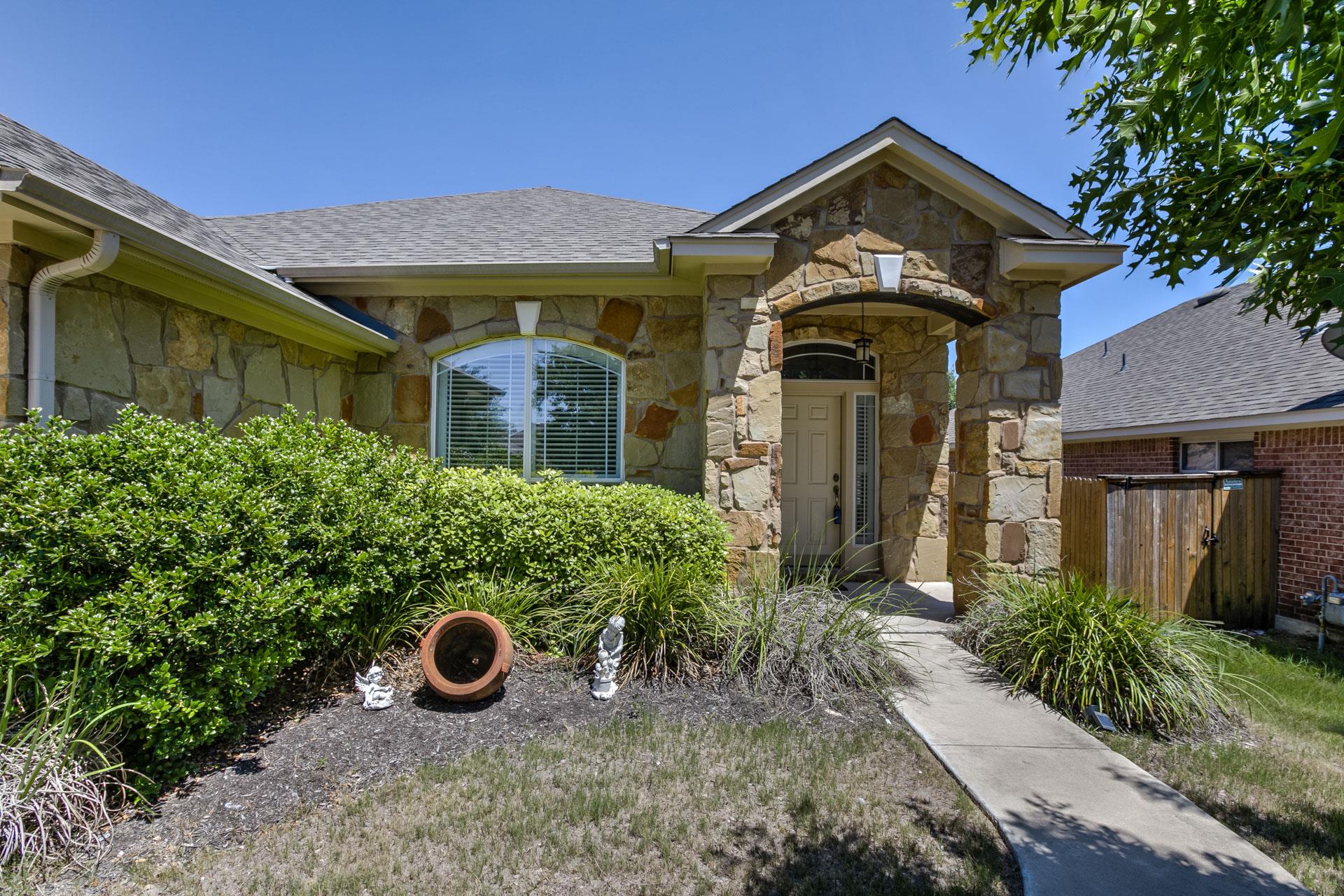 3667 Rosalina Loop, Round Rock, TX 78665
