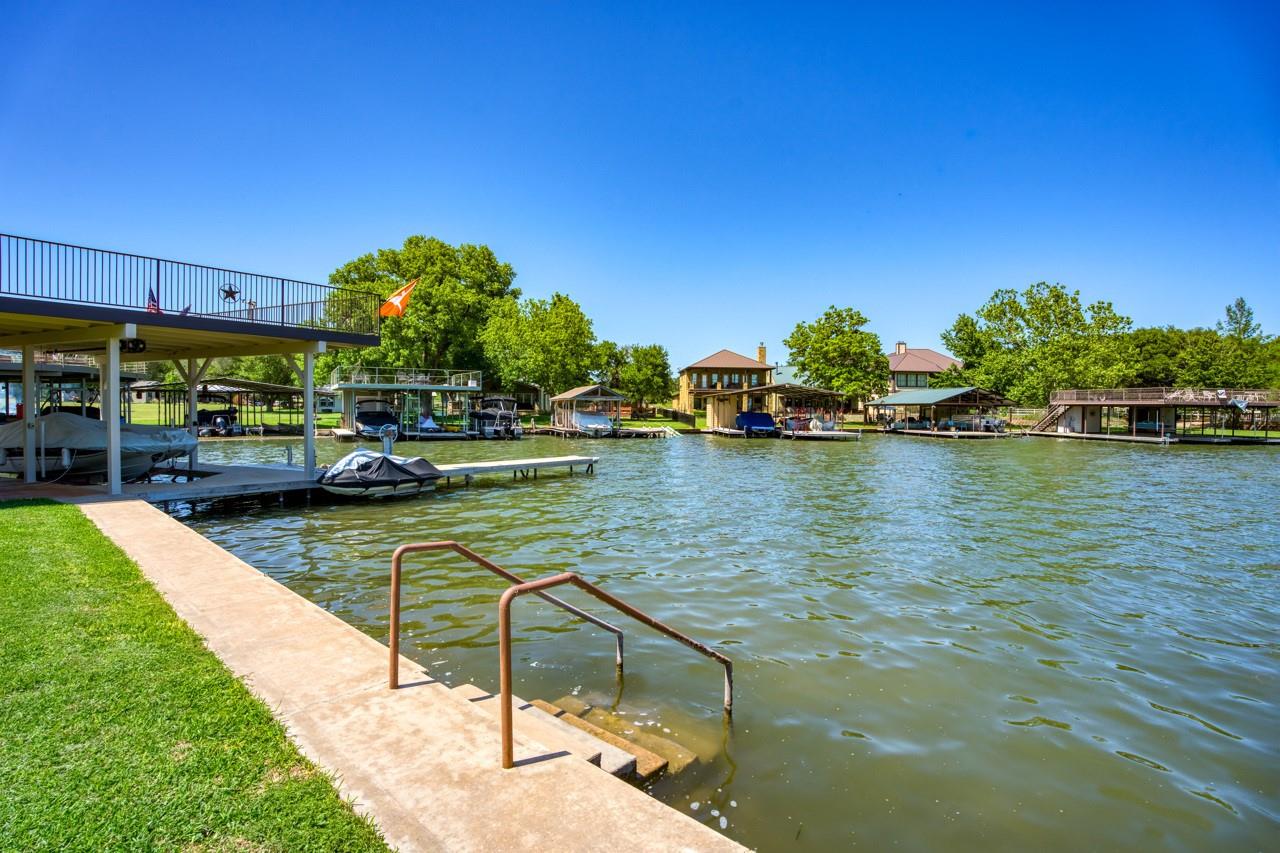 213 Lakeview, Sunrise Beach, TX 78643