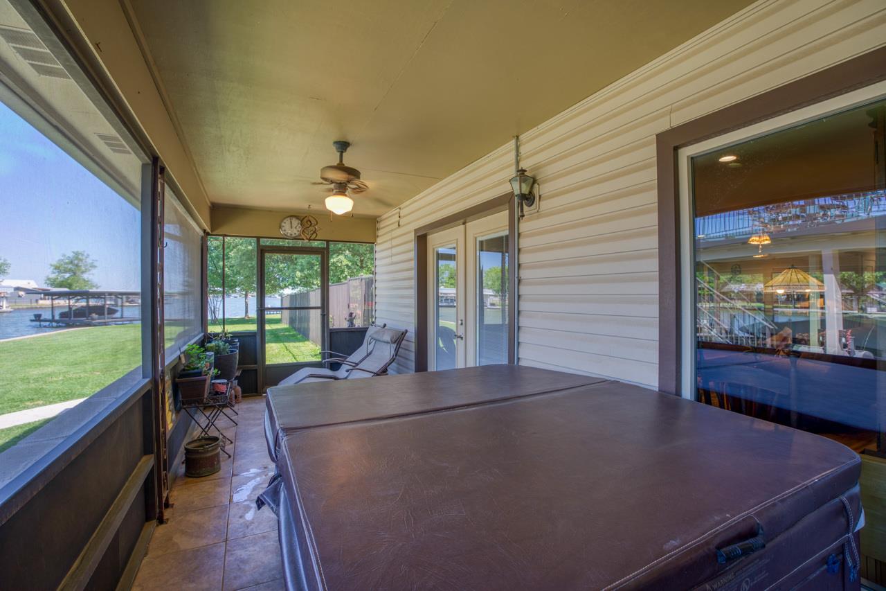 213 Lakeview, Sunrise Beach, TX 78643