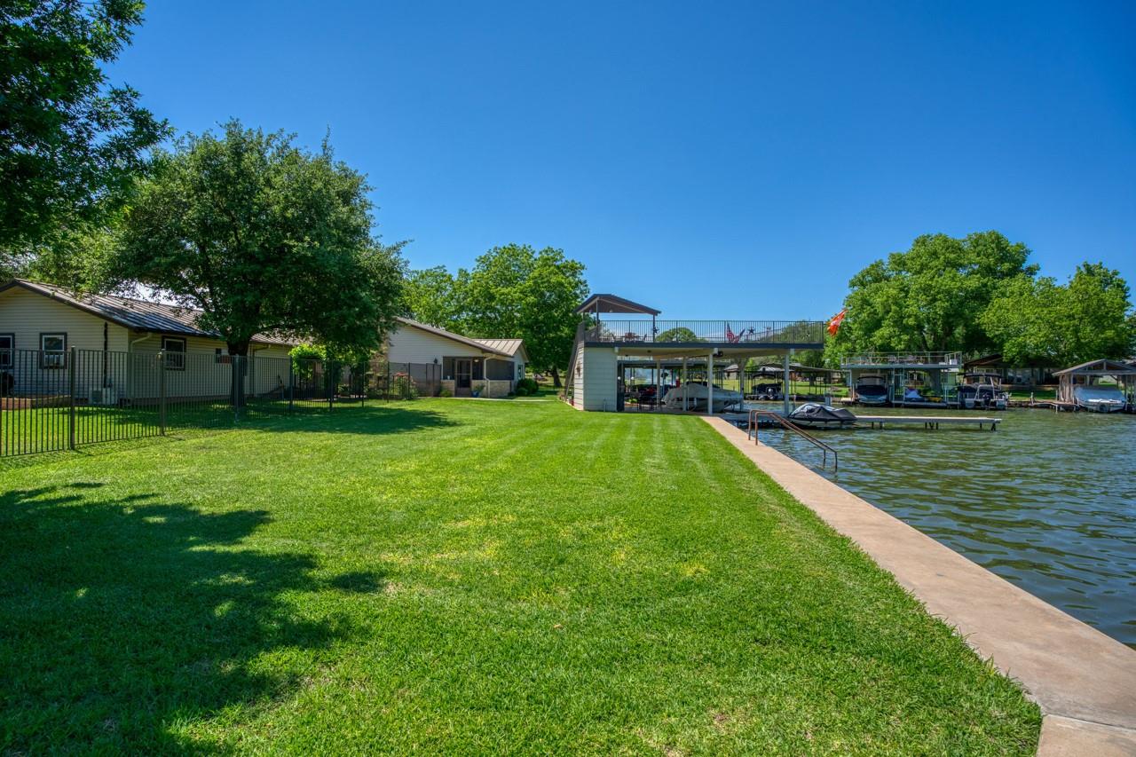 213 Lakeview, Sunrise Beach, TX 78643