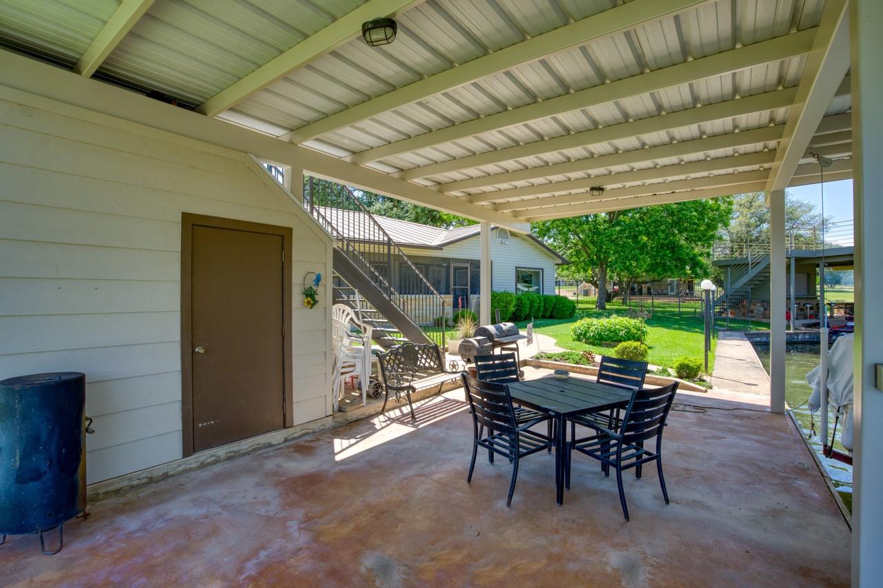 213 Lakeview, Sunrise Beach, TX 78643