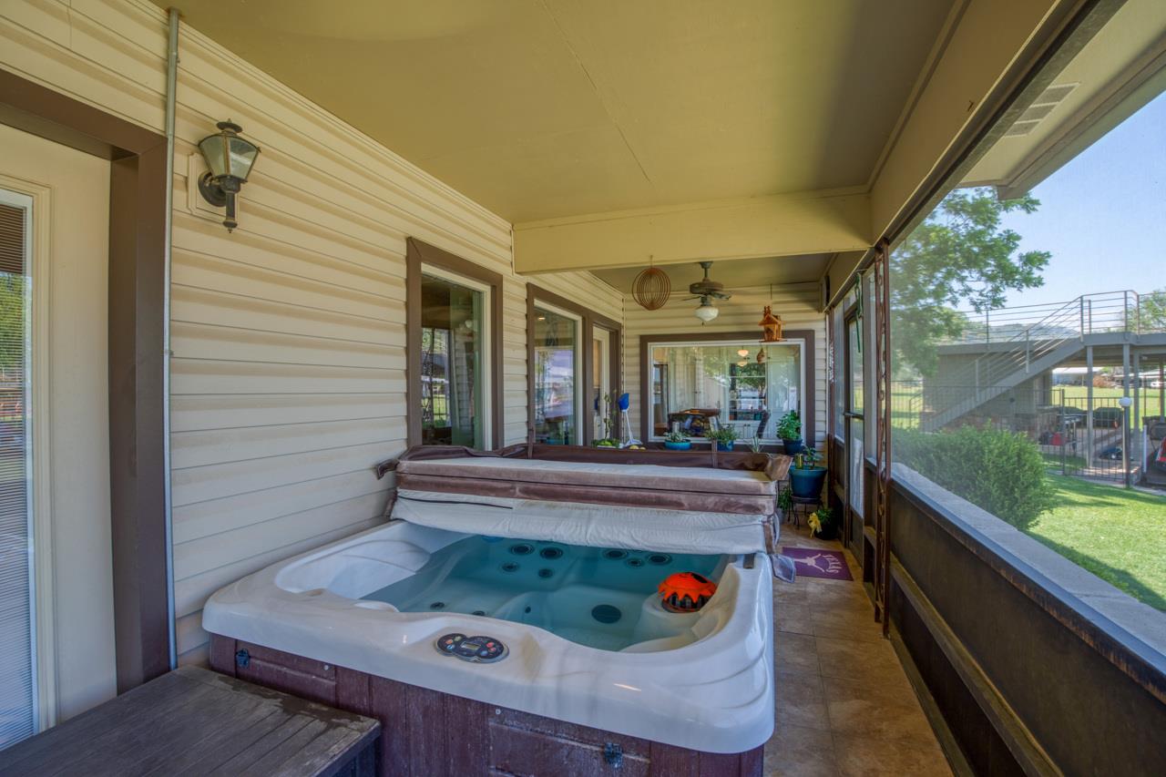 213 Lakeview, Sunrise Beach, TX 78643