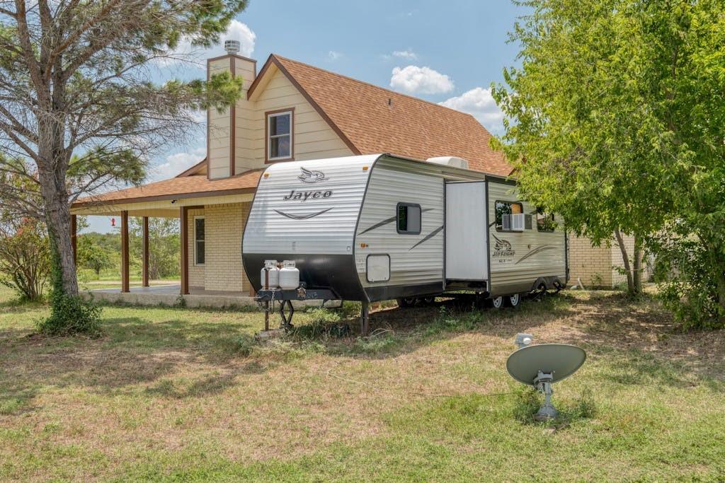 1540 County Road 114, Rogers, TX 76569