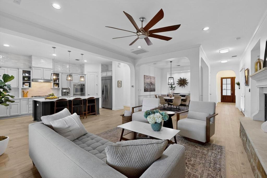 102 Kildrummy Ln, Austin, TX 78738