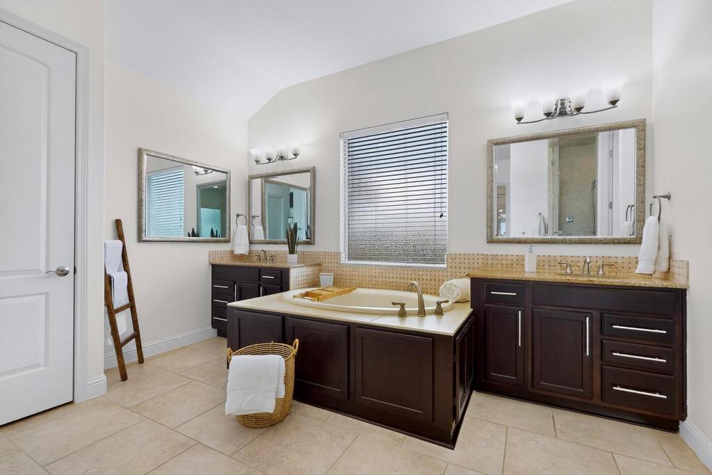 102 Kildrummy Ln, Austin, TX 78738