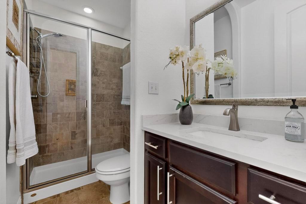 102 Kildrummy Ln, Austin, TX 78738